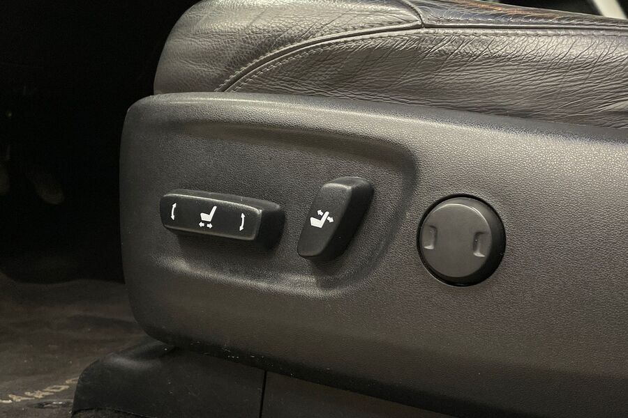 Toyota Land Cruiser vaihtoauto