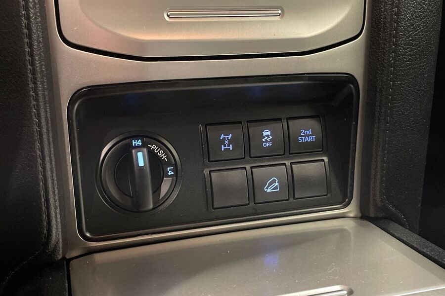 Toyota Land Cruiser vaihtoauto