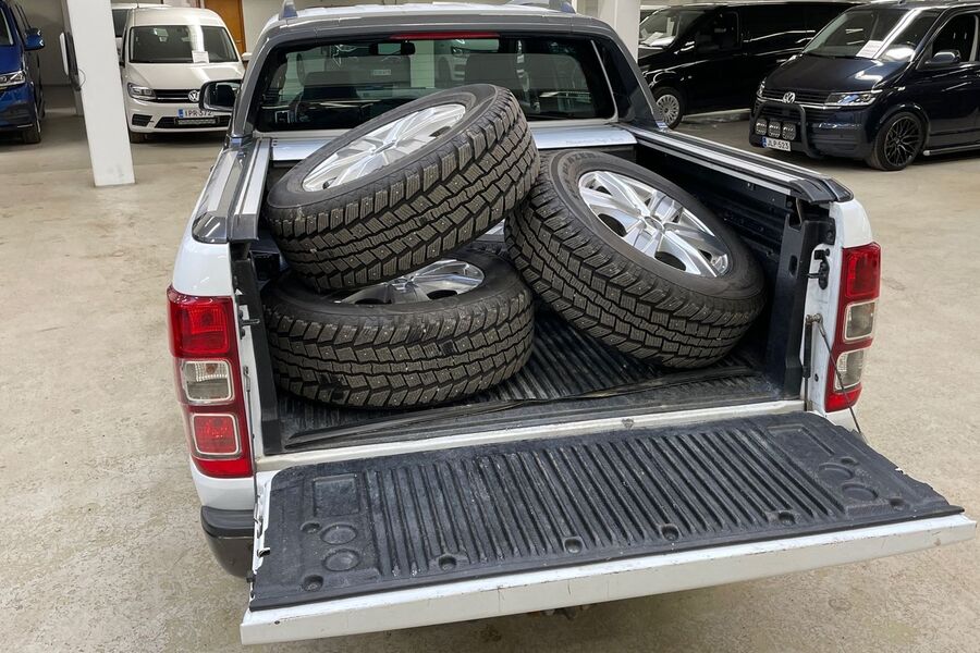 Ford Ranger vaihtoauto