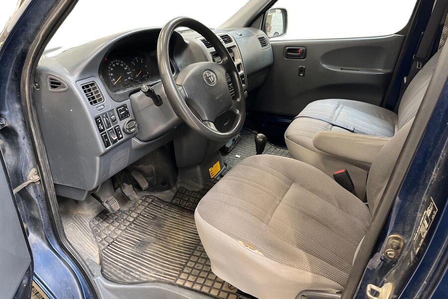 Toyota Hiace vaihtoauto