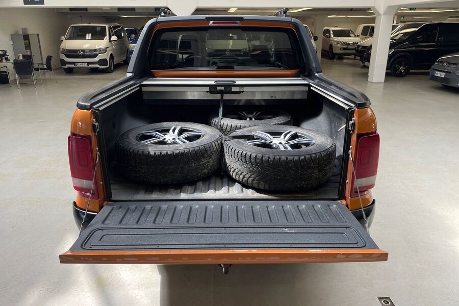 Volkswagen Amarok vaihtoauto