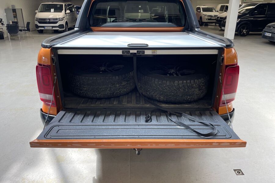 Volkswagen Amarok vaihtoauto