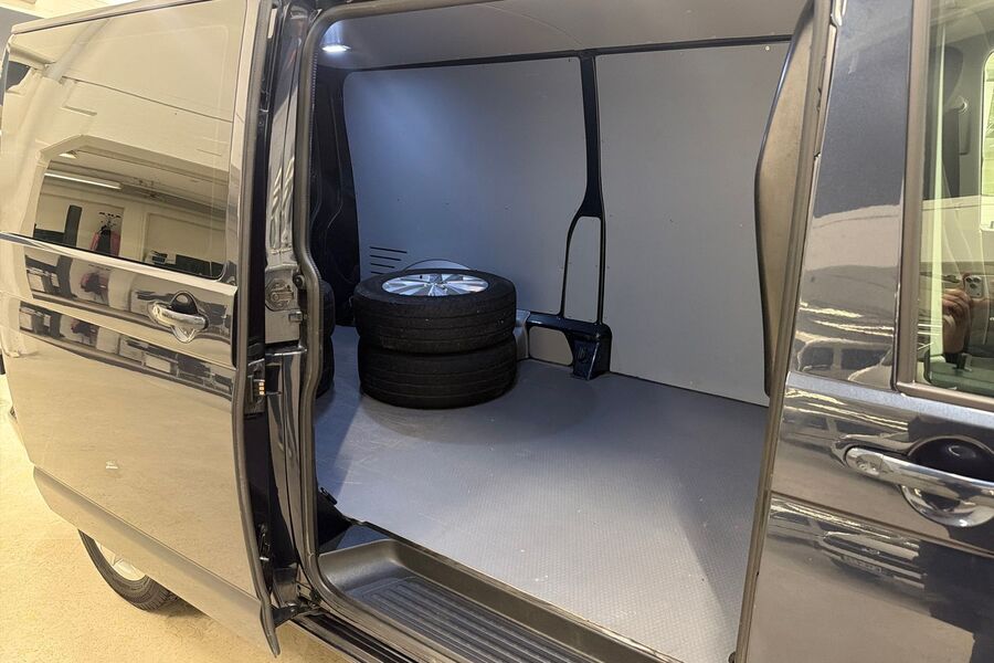 Volkswagen Transporter vaihtoauto