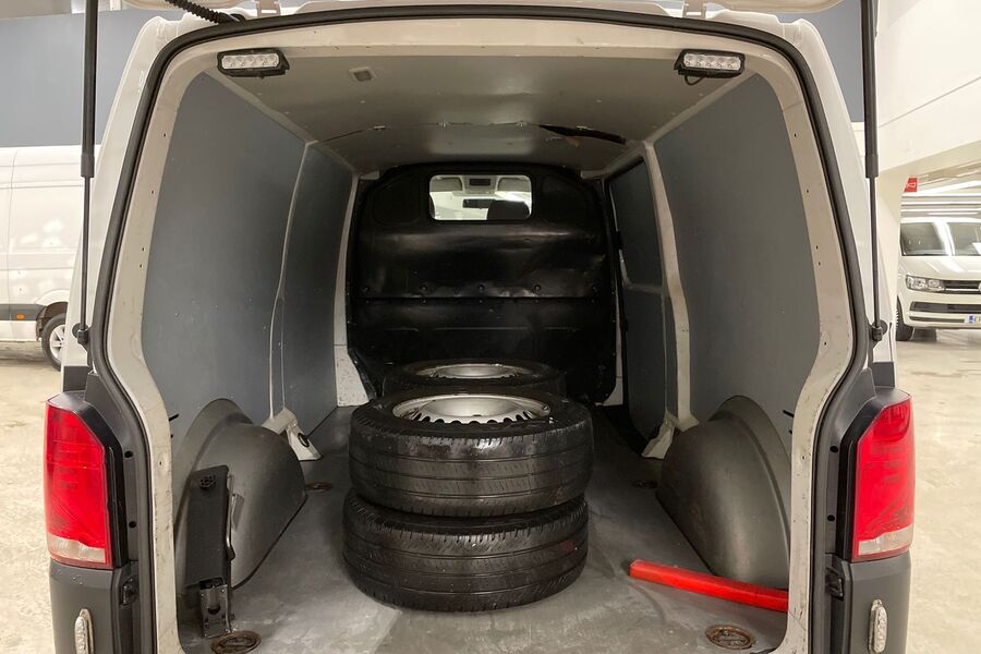 Volkswagen Transporter vaihtoauto