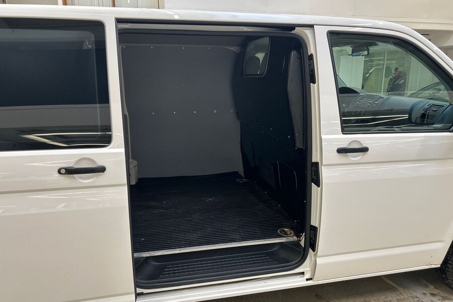 Volkswagen Transporter vaihtoauto