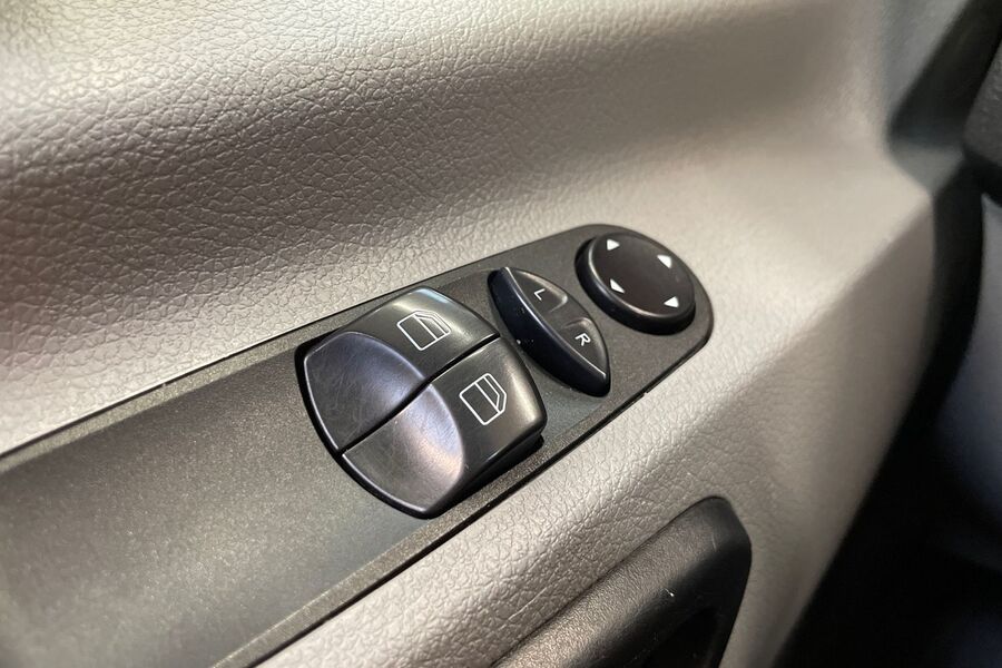 Mercedes-Benz Sprinter vaihtoauto