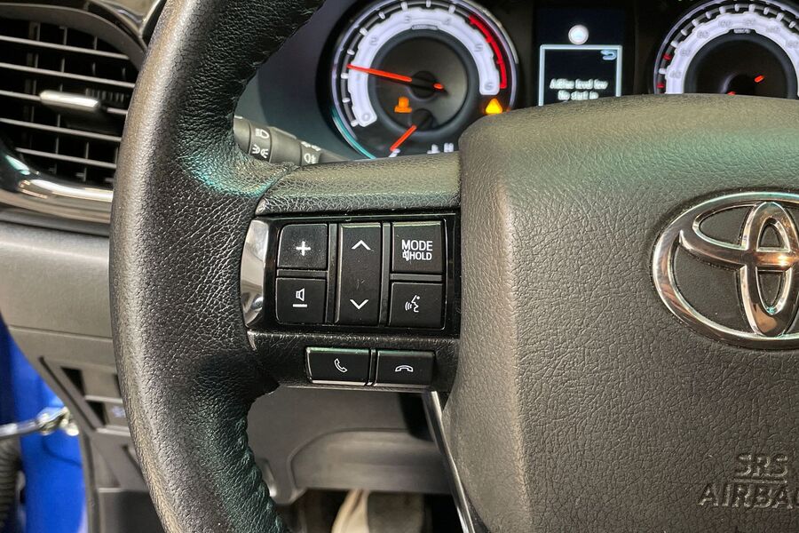 Toyota Hilux vaihtoauto