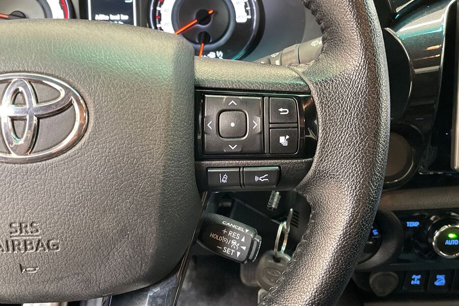 Toyota Hilux vaihtoauto