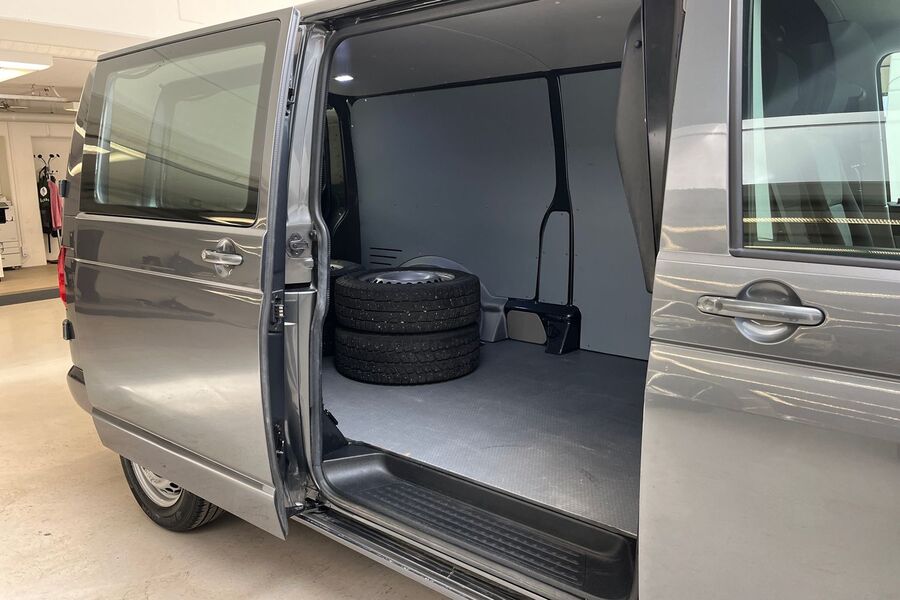 Volkswagen Transporter vaihtoauto