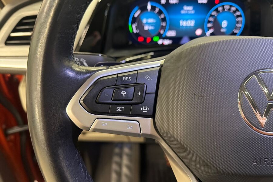 Volkswagen Multivan vaihtoauto