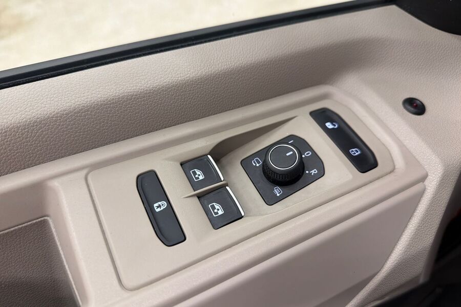 Volkswagen Multivan vaihtoauto