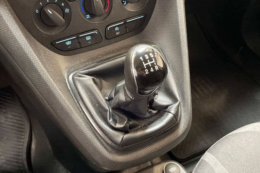 Ford Transit Connect vaihtoauto