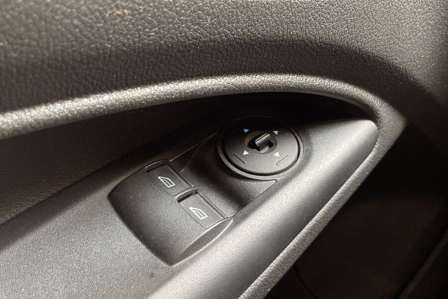 Ford Transit Connect vaihtoauto