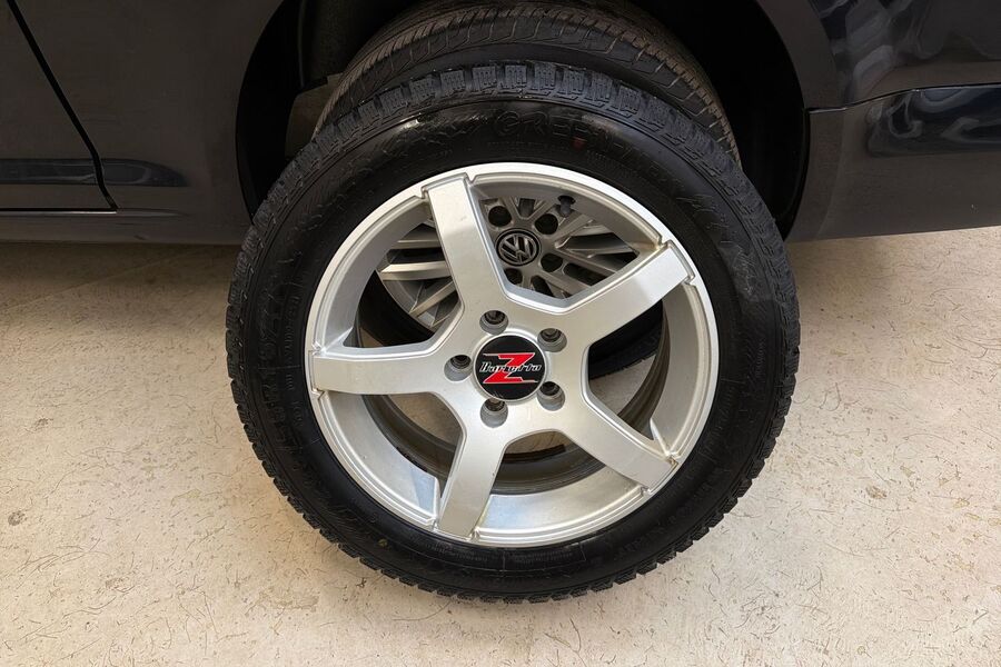 Volkswagen Caddy Maxi vaihtoauto