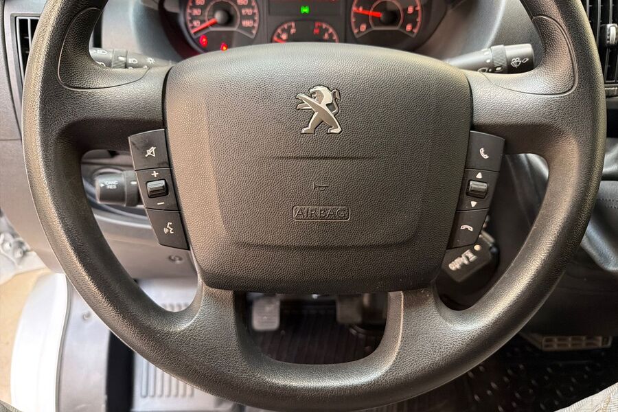 Peugeot Boxer vaihtoauto