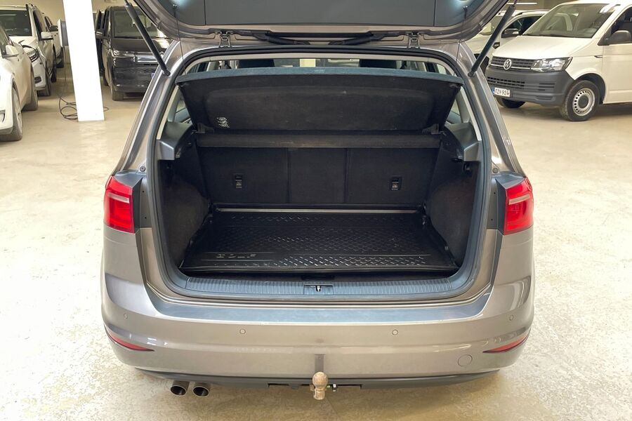 Volkswagen Golf Sportsvan vaihtoauto