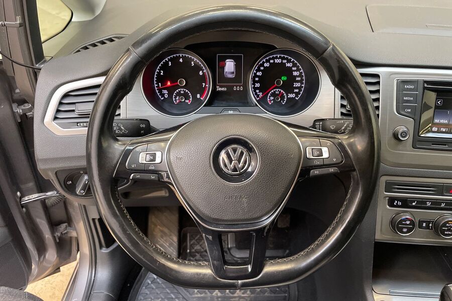 Volkswagen Golf Sportsvan vaihtoauto