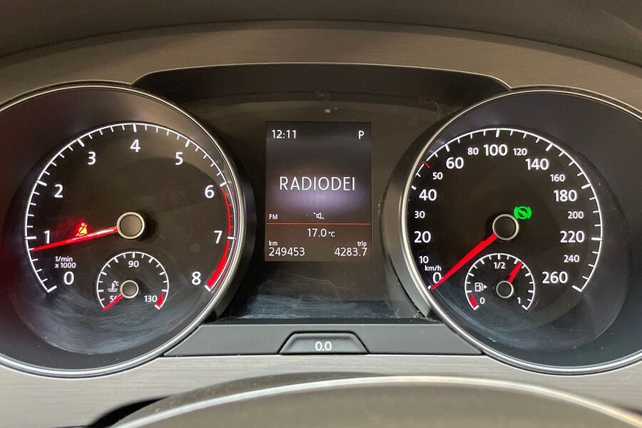 Volkswagen Golf Sportsvan vaihtoauto