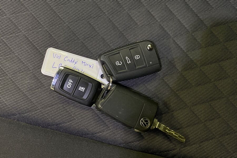 Volkswagen Caddy Maxi vaihtoauto