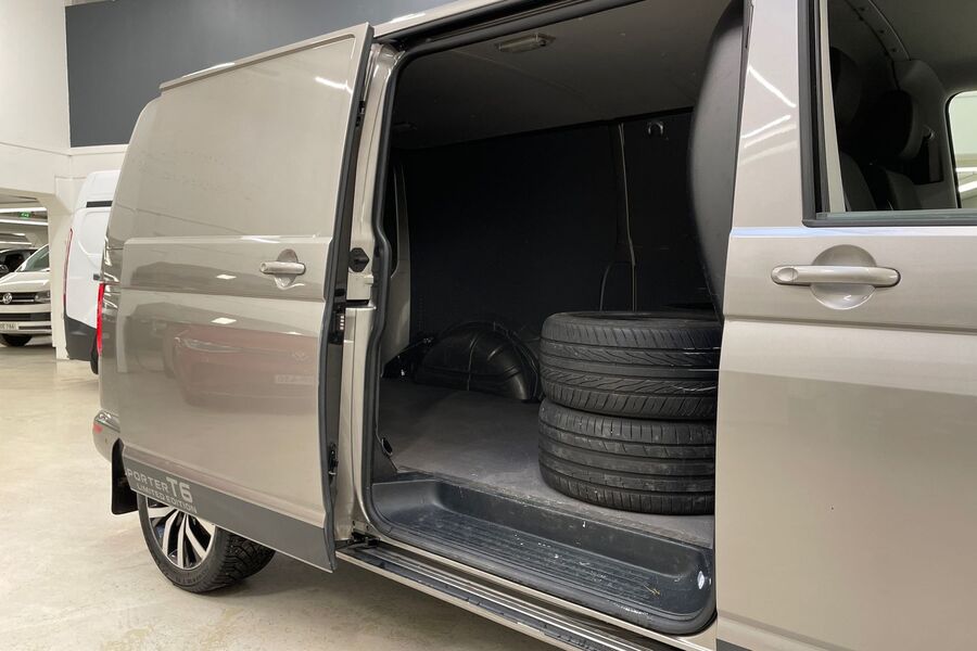 Volkswagen Transporter vaihtoauto