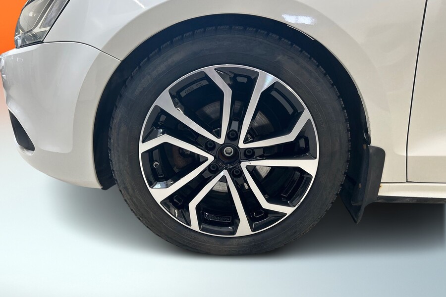 Volkswagen Jetta vaihtoauto