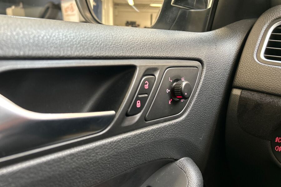 Volkswagen Jetta vaihtoauto