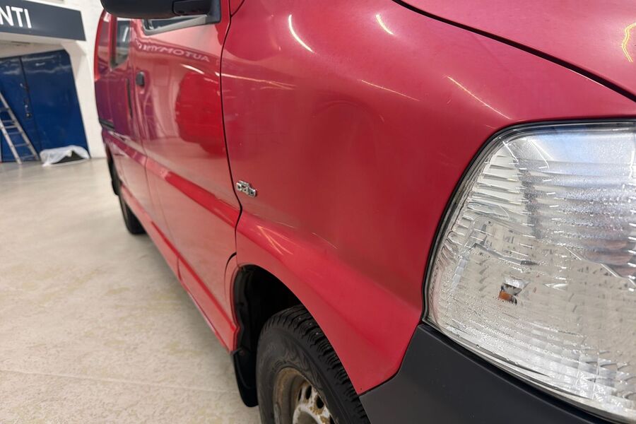 Toyota Hiace vaihtoauto