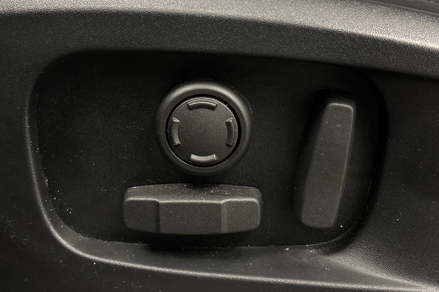 Land Rover Defender vaihtoauto