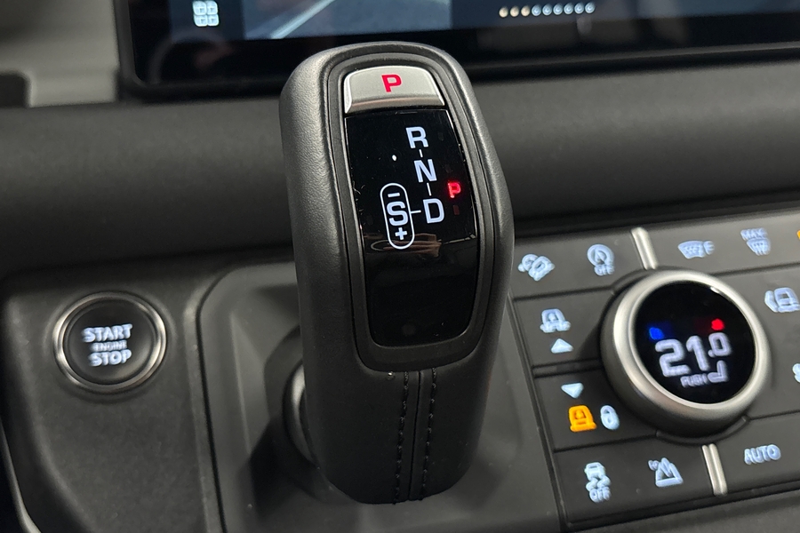 Land Rover Defender vaihtoauto