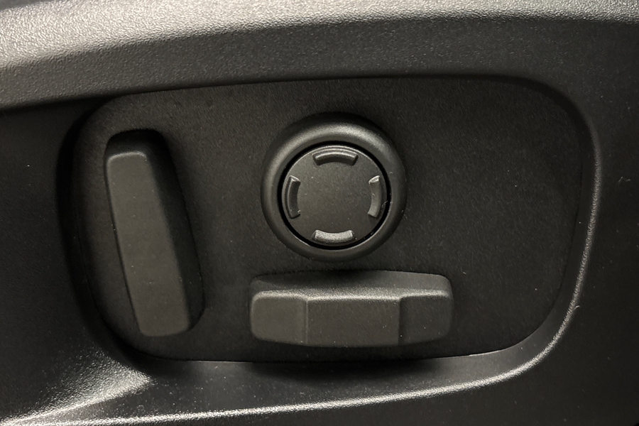 Land Rover Defender vaihtoauto