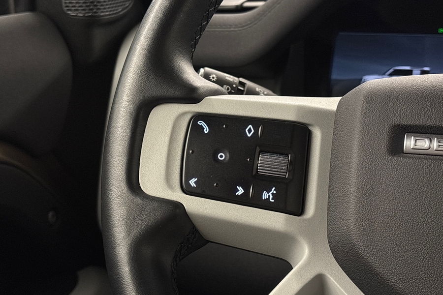 Land Rover Defender vaihtoauto