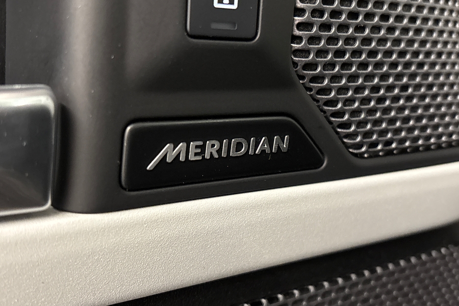 Land Rover Defender vaihtoauto