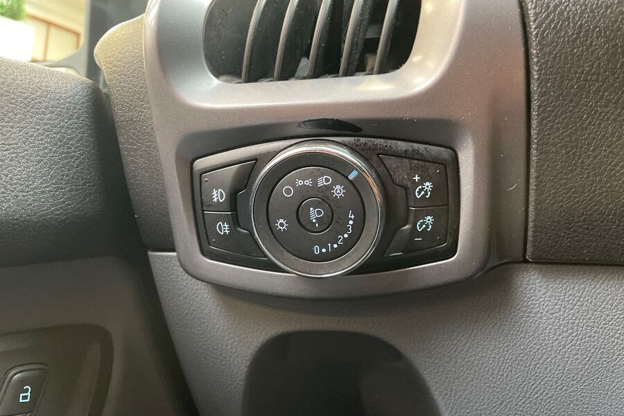 Ford Transit Custom vaihtoauto