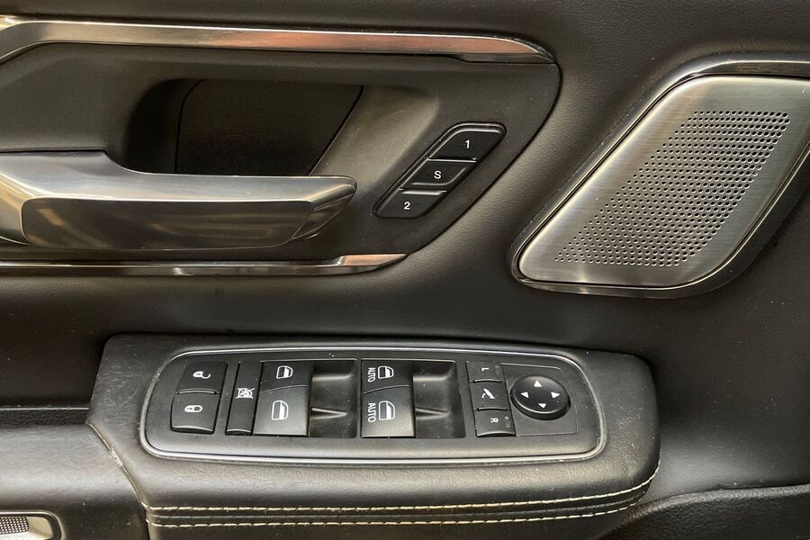 Dodge Ram vaihtoauto