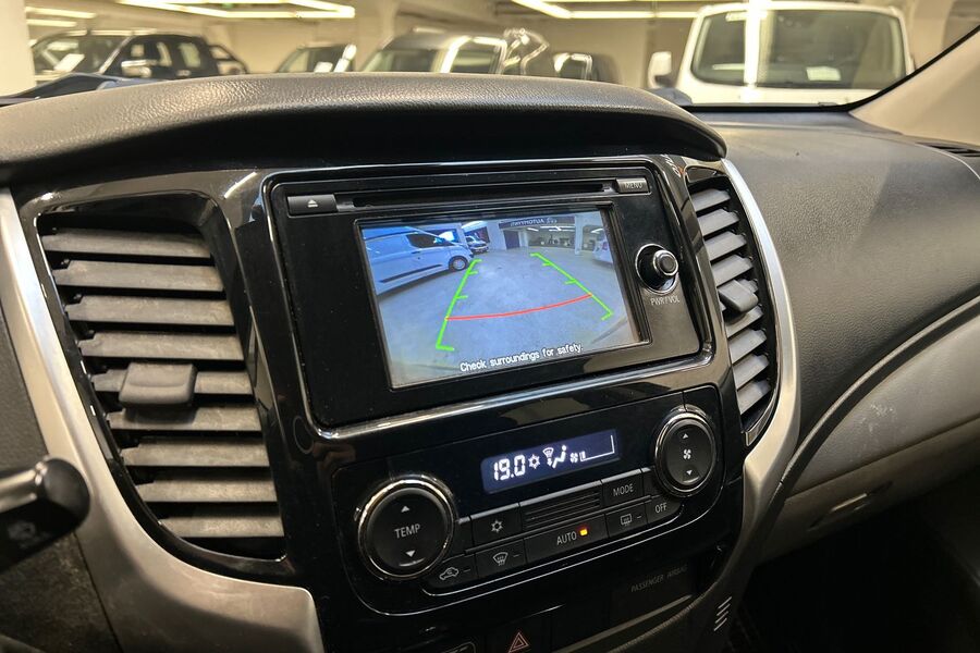 Mitsubishi L200 vaihtoauto