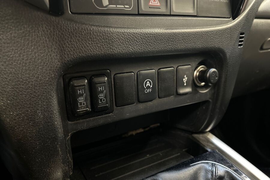 Mitsubishi L200 vaihtoauto