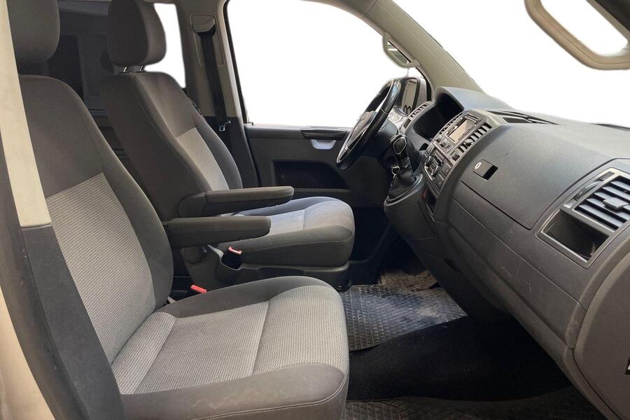 Volkswagen Caravelle vaihtoauto