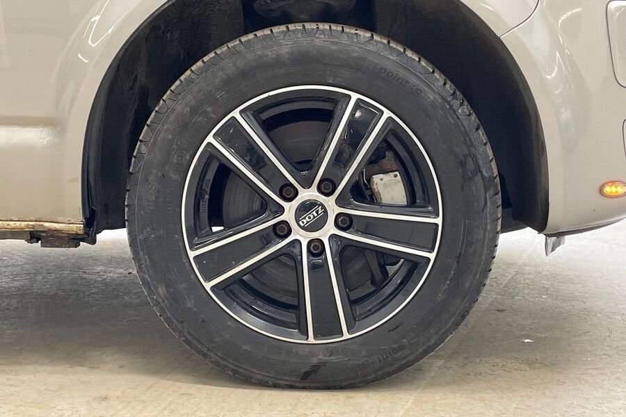 Volkswagen Caravelle vaihtoauto