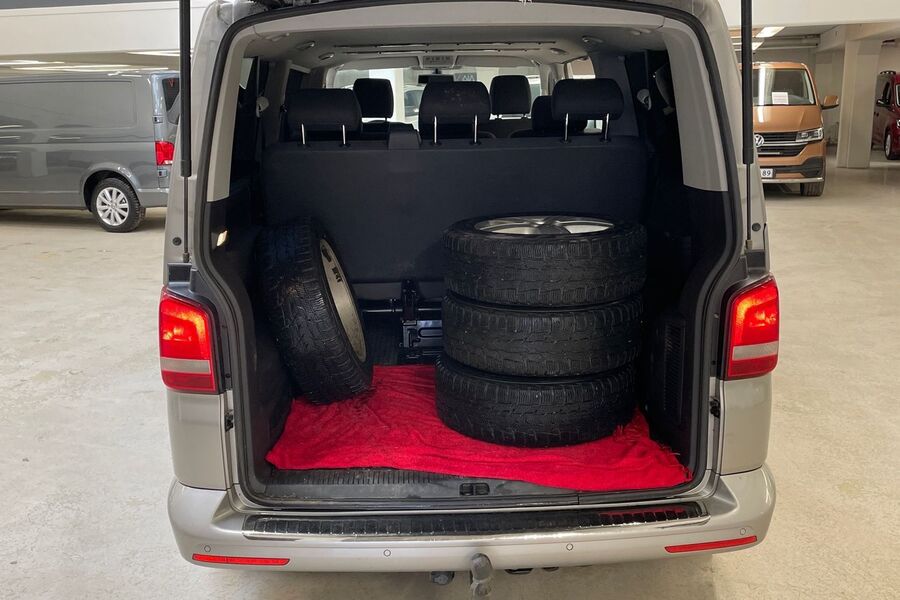 Volkswagen Caravelle vaihtoauto