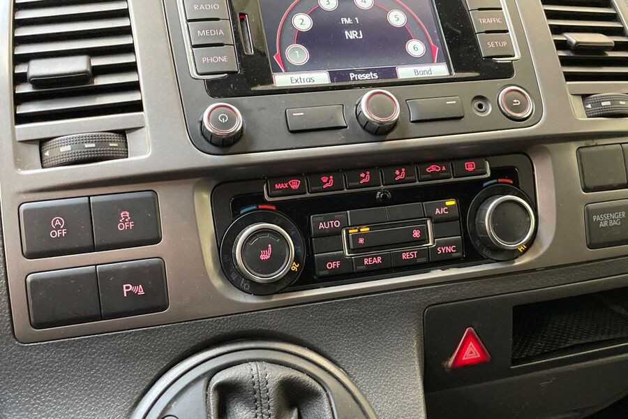 Volkswagen Caravelle vaihtoauto