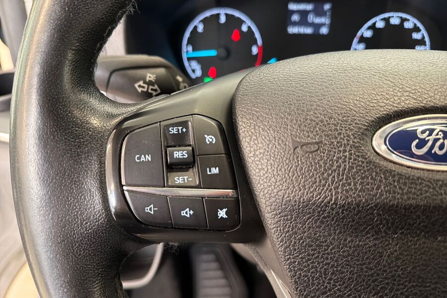 Ford Tourneo Custom vaihtoauto