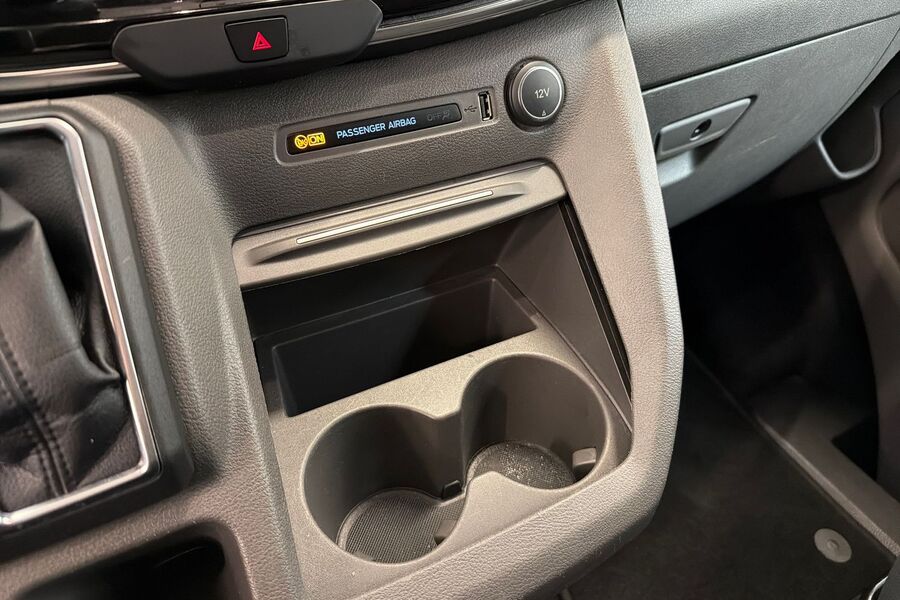 Ford Tourneo Custom vaihtoauto