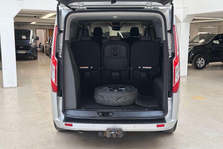 Ford Tourneo Custom vaihtoauto