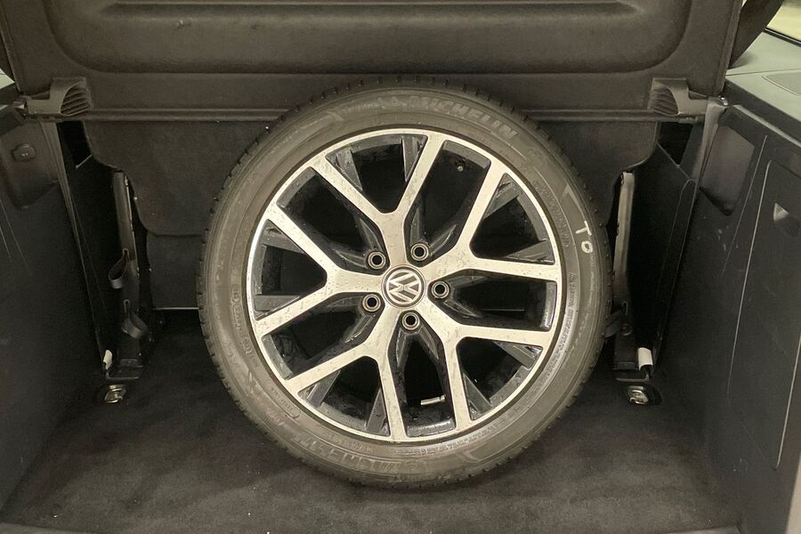 Volkswagen Caddy Maxi vaihtoauto