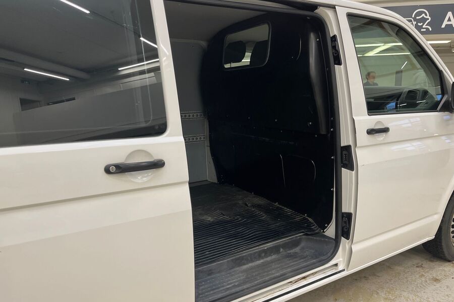 Volkswagen Transporter vaihtoauto