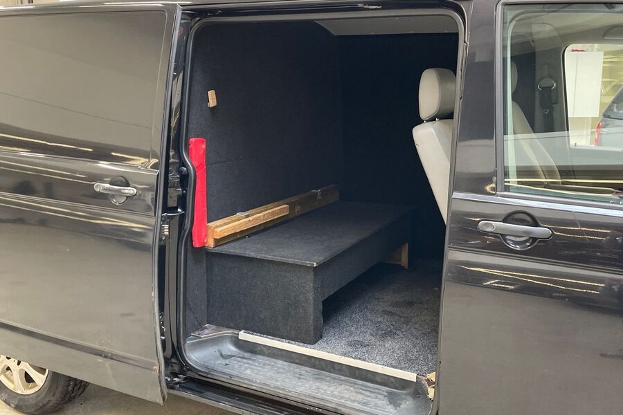 Volkswagen Transporter vaihtoauto