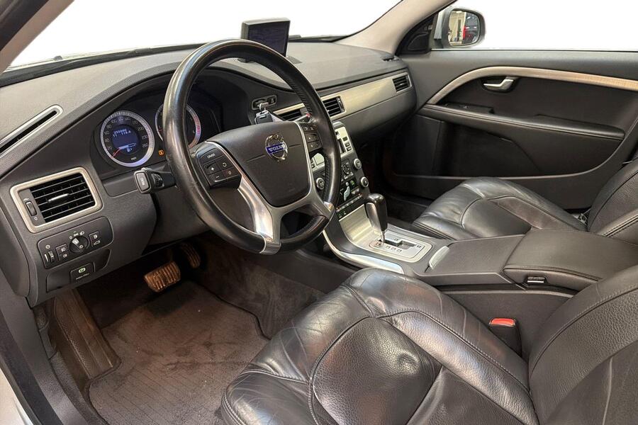 Volvo V70 vaihtoauto