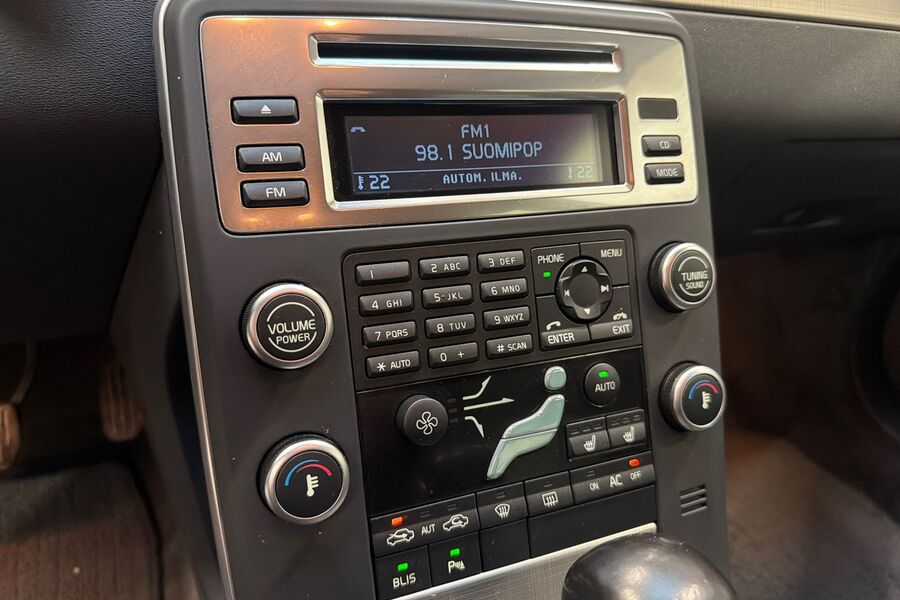 Volvo V70 vaihtoauto