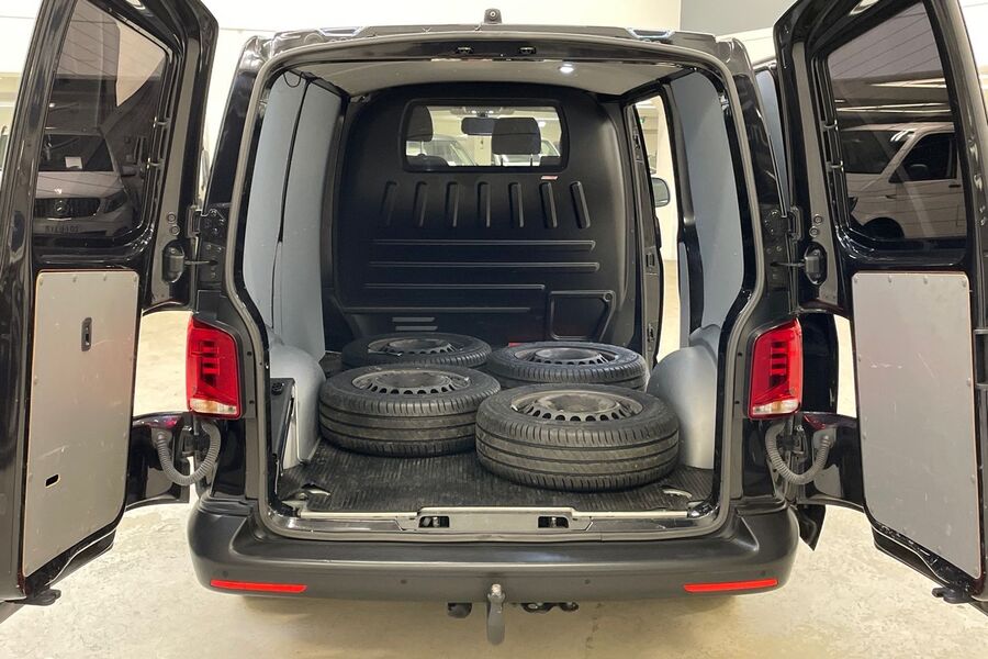 Volkswagen Transporter vaihtoauto