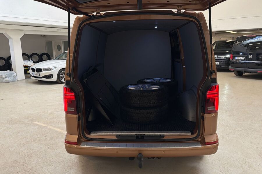 Volkswagen Transporter vaihtoauto